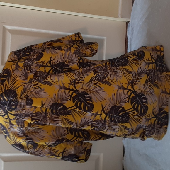 HABAND YELLOW AND GRAY FLORAL HAWAIIAN SHIRT, XL - Picture 3 of 10